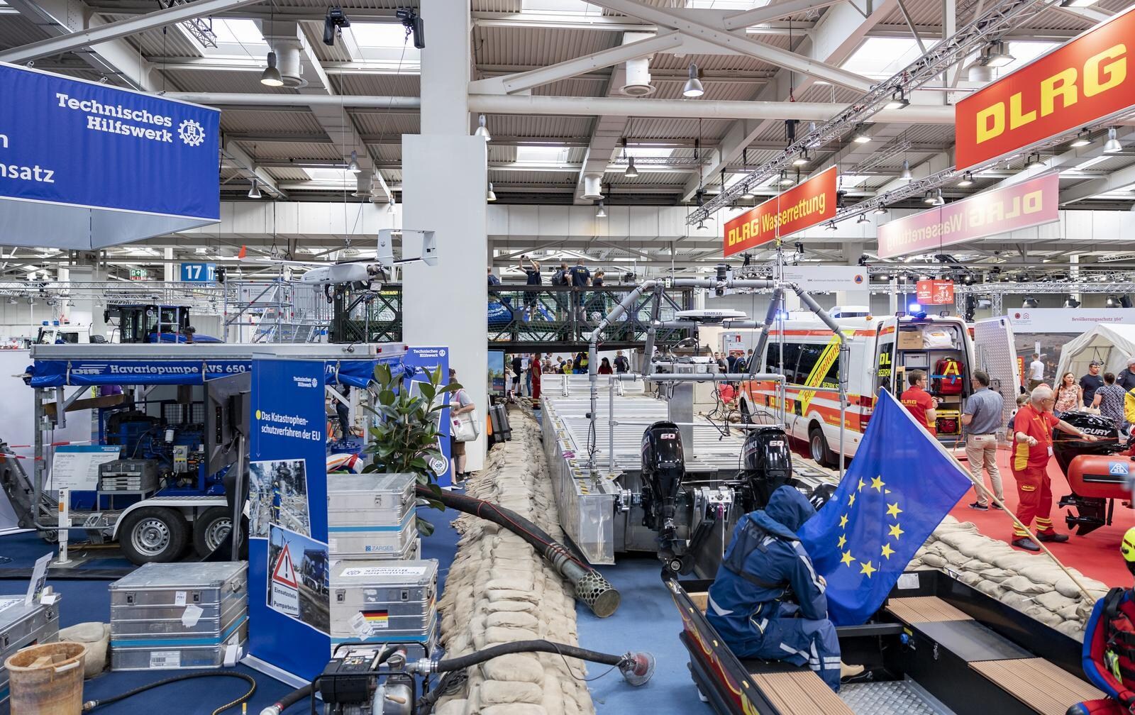 Der Messestand des THW in Halle 17 auf der INTERSCHUTZ 2022